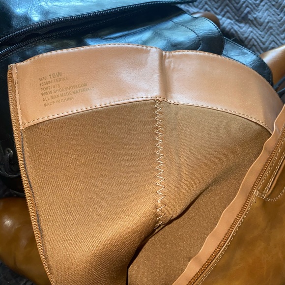 KNEE HIGH BOOTS BOTH PAIRS COME TOGETHER!!  👢 - Picture 2 of 6